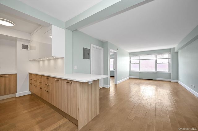 107-40 Queens Boulevard 10 D, Forest Hills, NY 11375