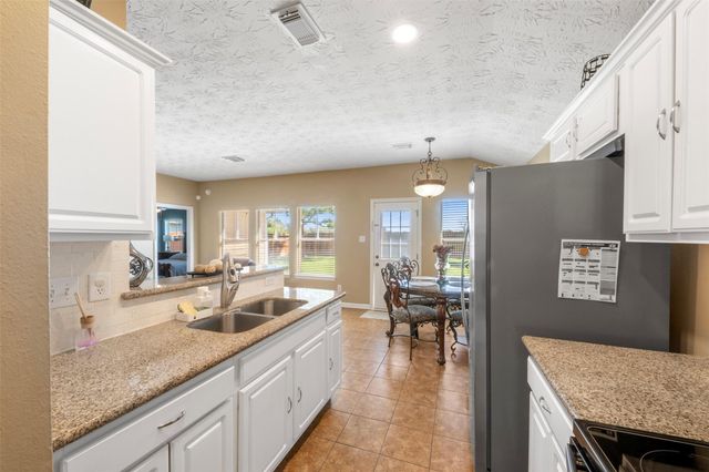 3410 Red Cedar Bend, Baytown, TX 77521