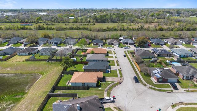 3410 Red Cedar Bend, Baytown, TX 77521