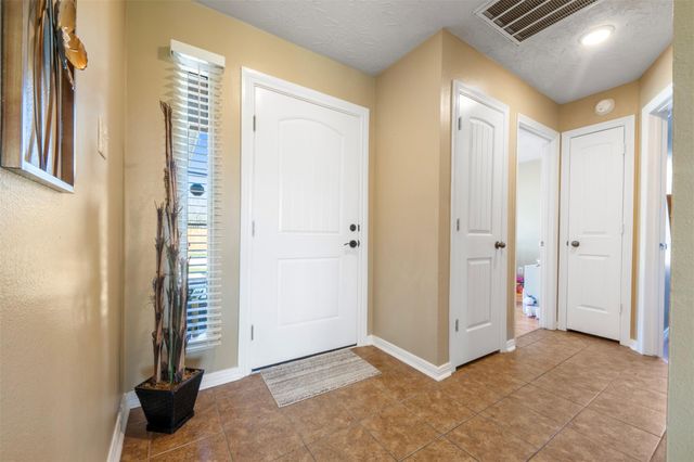 3410 Red Cedar Bend, Baytown, TX 77521