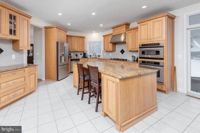 107 PREAKNESS DR, Mullica Hill, NJ 08062