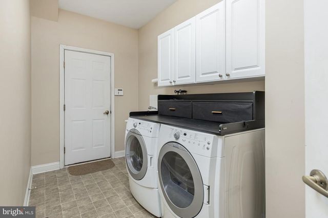 107 PREAKNESS DR, Mullica Hill, NJ 08062