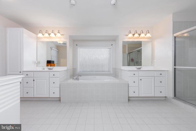 107 PREAKNESS DR, Mullica Hill, NJ 08062