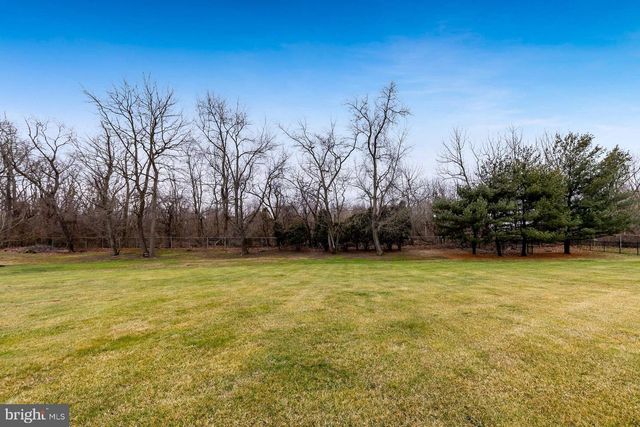 107 PREAKNESS DR, Mullica Hill, NJ 08062