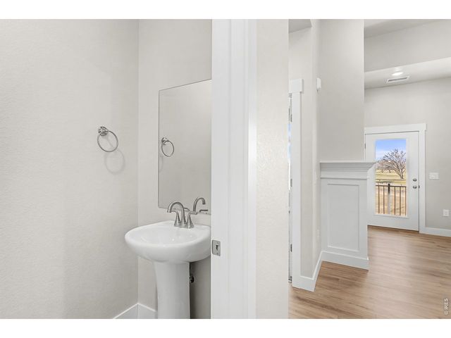 265 High Point Dr 306, Longmont, CO 80504