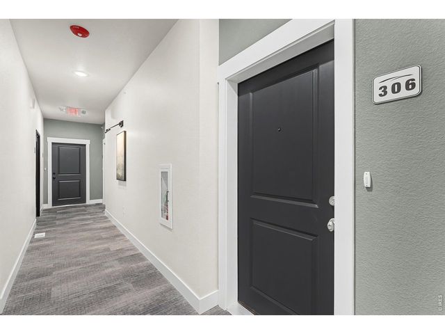 265 High Point Dr 306, Longmont, CO 80504