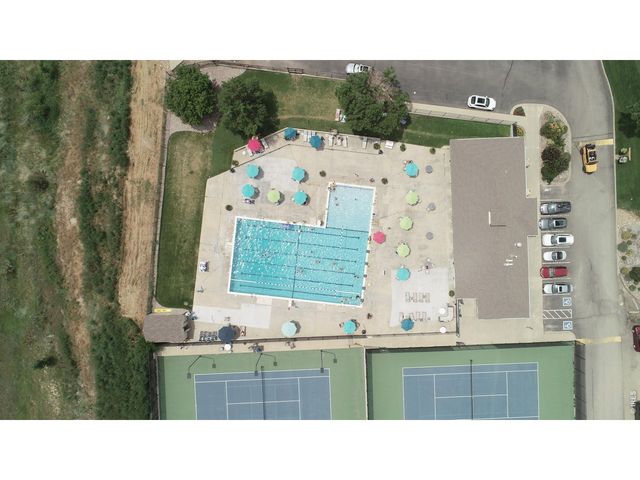 265 High Point Dr 306, Longmont, CO 80504