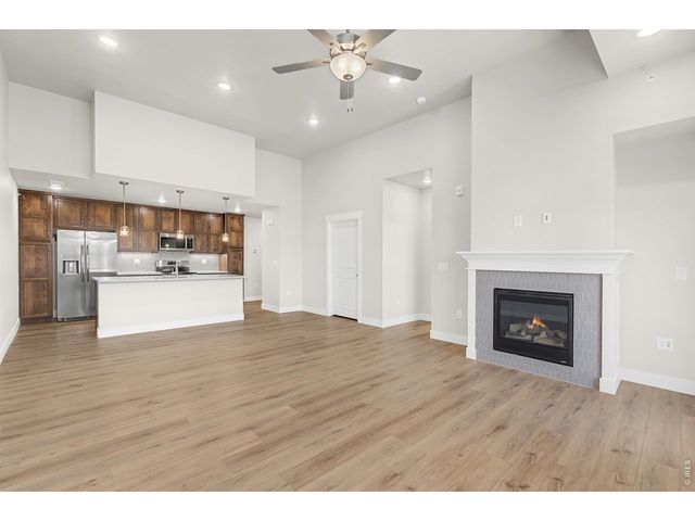 265 High Point Dr 306, Longmont, CO 80504