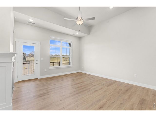 265 High Point Dr 306, Longmont, CO 80504