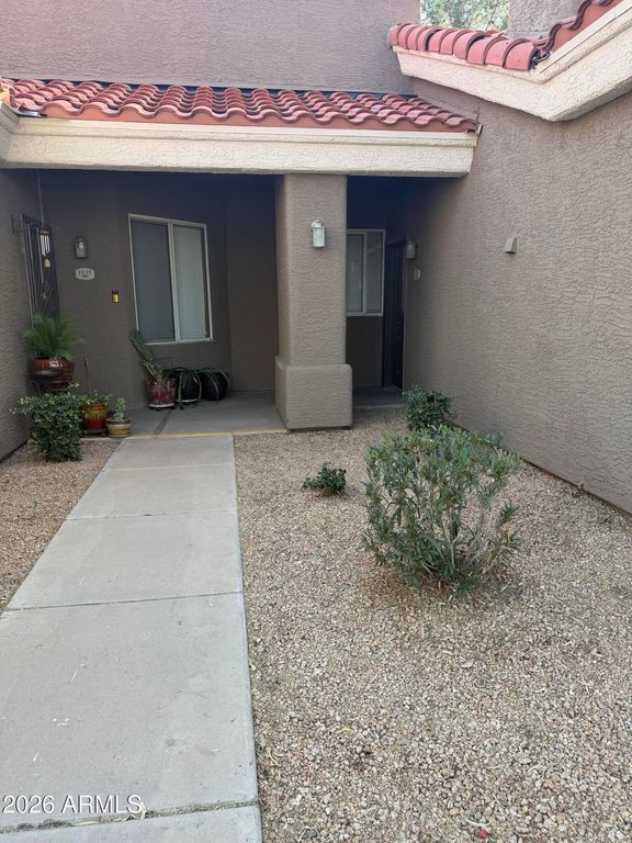 2929 W YORKSHIRE Drive 1039, Phoenix, AZ 85027 — photo 2
