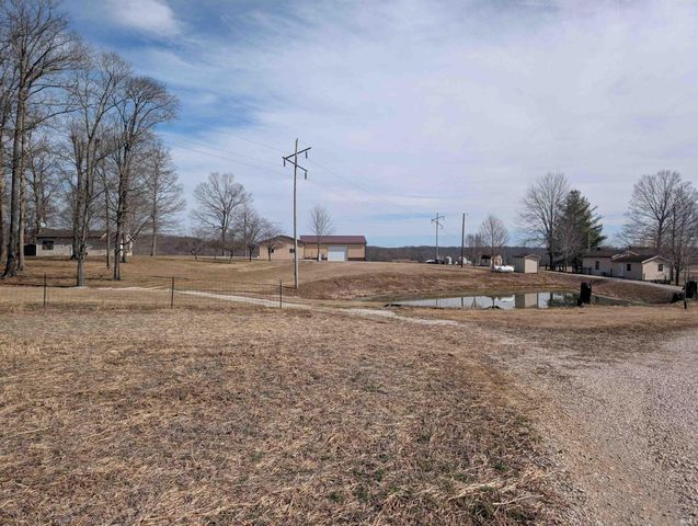 2810 E Old US 50, Bedford, IN 47421