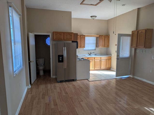 2810 E Old US 50, Bedford, IN 47421