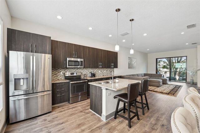 4810 W MCELROY AVENUE 2, Tampa, FL 33611