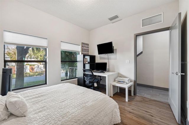 4810 W MCELROY AVENUE 2, Tampa, FL 33611