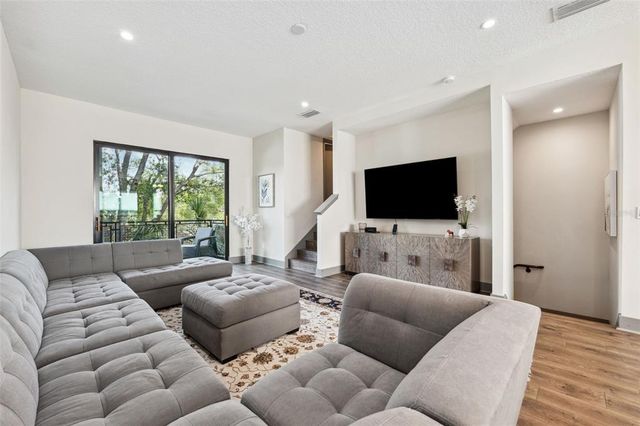 4810 W MCELROY AVENUE 2, Tampa, FL 33611
