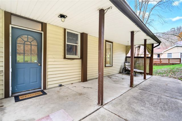 574 Webster Hollow Road, Rostraver, PA 15012