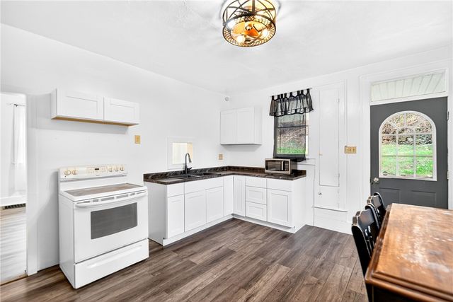 574 Webster Hollow Road, Rostraver, PA 15012