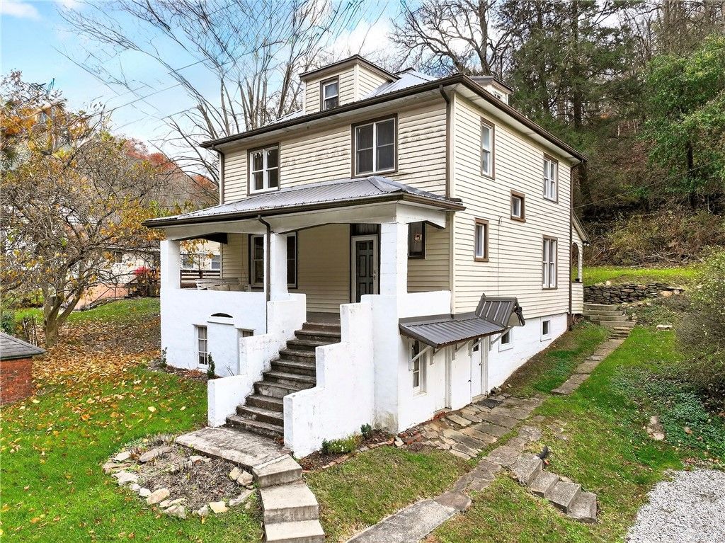 574 Webster Hollow Road, Rostraver, PA 15012