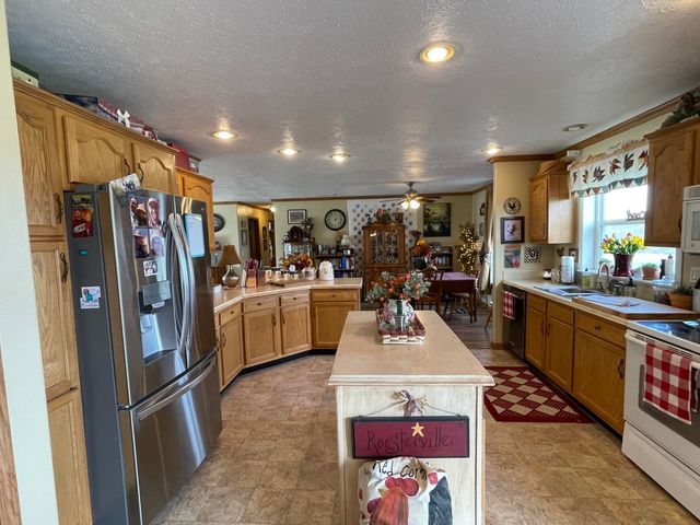 4143 W State Highway 248, Galena, MO 65656