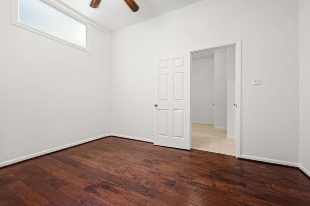 1 Wellington Lane, Sugar Land, TX 77478