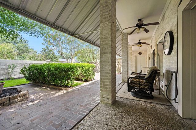 1 Wellington Lane, Sugar Land, TX 77478