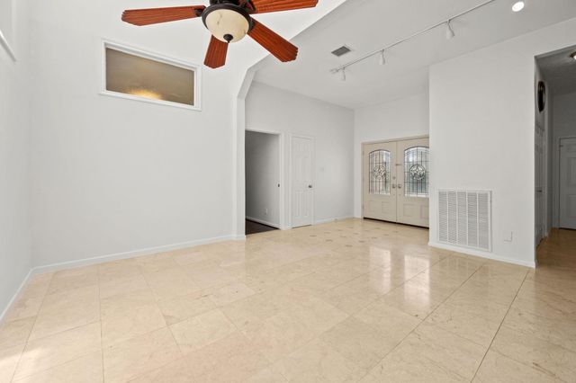 1 Wellington Lane, Sugar Land, TX 77478