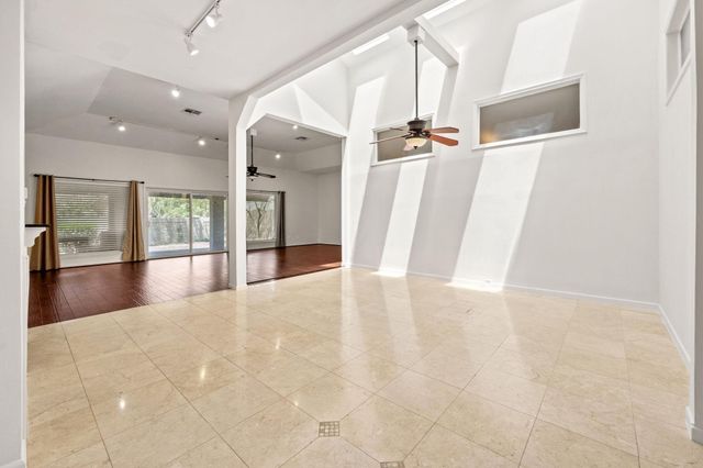 1 Wellington Lane, Sugar Land, TX 77478