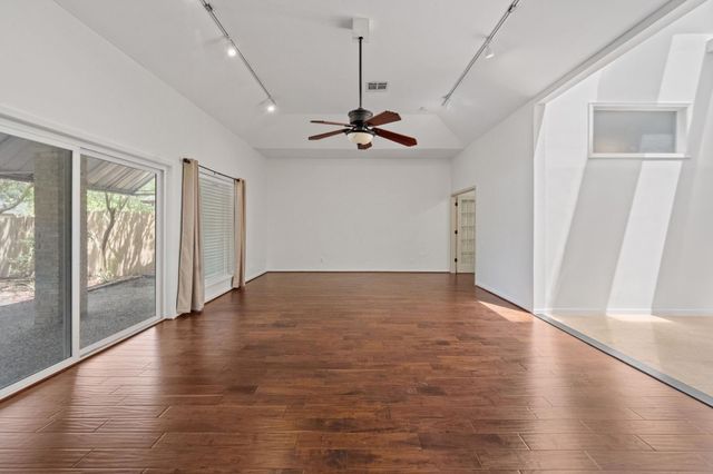 1 Wellington Lane, Sugar Land, TX 77478