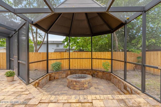 946 JORICK Court W, Jacksonville, FL 32225