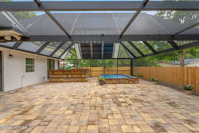 946 JORICK Court W, Jacksonville, FL 32225