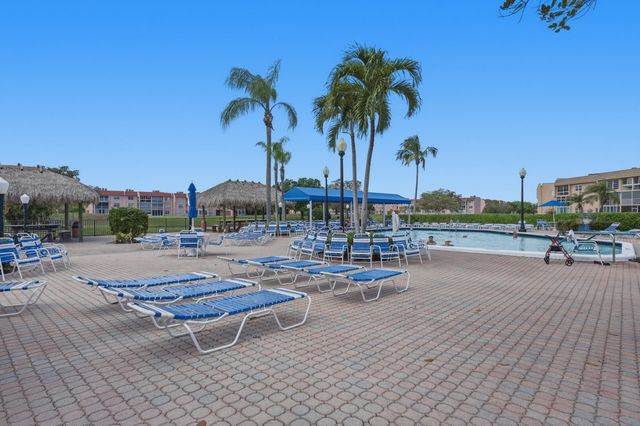 9861 Sunrise Lakes Boulevard 101, Sunrise, FL 33322