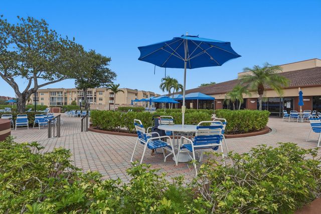 9861 Sunrise Lakes Boulevard 101, Sunrise, FL 33322