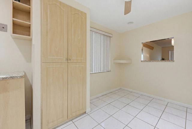 9861 Sunrise Lakes Boulevard 101, Sunrise, FL 33322