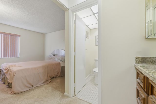 9861 Sunrise Lakes Boulevard 101, Sunrise, FL 33322