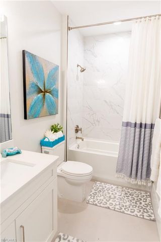 548 101st AVE, Naples, FL 34108