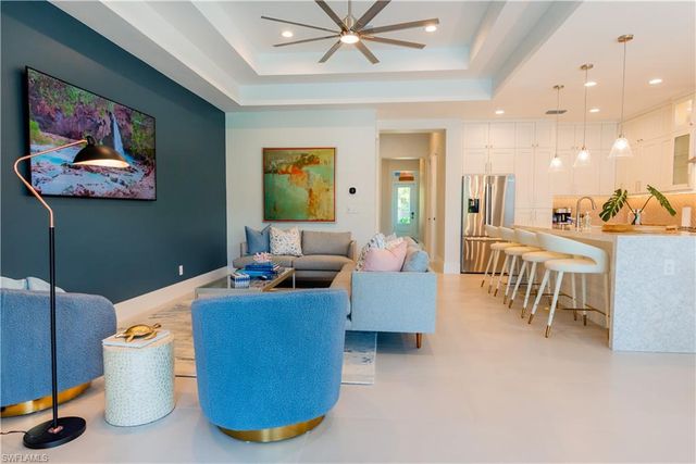 548 101st AVE, Naples, FL 34108