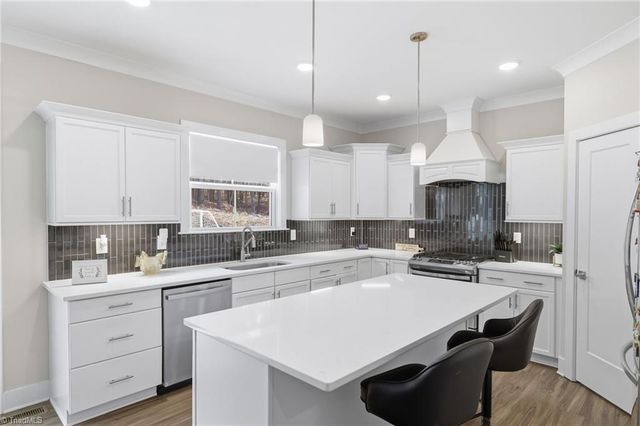 158 Medinah Drive, Winston-salem, NC 27107