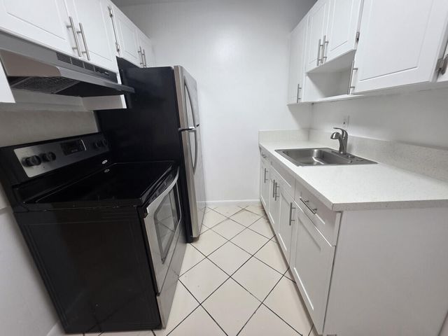 16 SW 9th Street 202, Fort Lauderdale, FL 33315