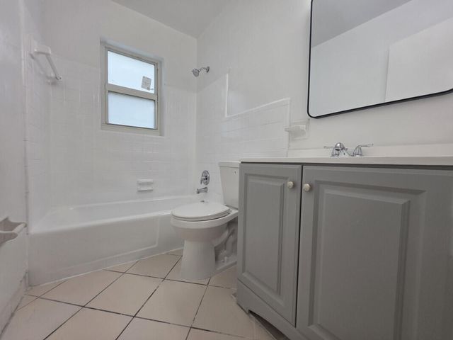 16 SW 9th Street 202, Fort Lauderdale, FL 33315
