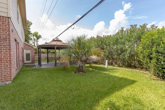 18611 Polo Meadow Drive, Humble, TX 77346