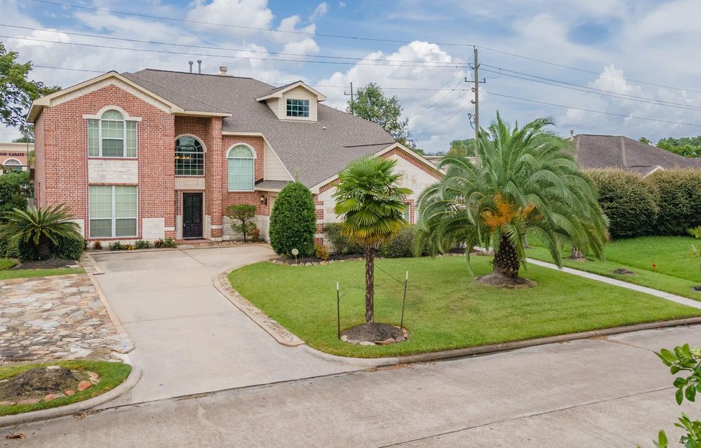18611 Polo Meadow Drive, Humble, TX 77346