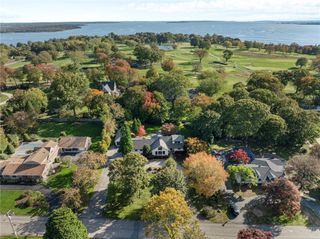 240 Narragansett Bay Avenue, Warwick, RI 02889