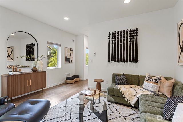 3029 Beacon Avenue S, Seattle, WA 98144