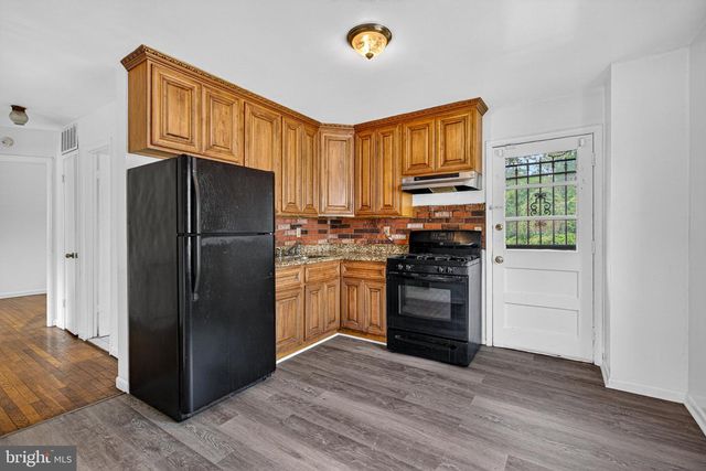 304 CEDARLEAF AVE, Capitol Heights, MD 20743