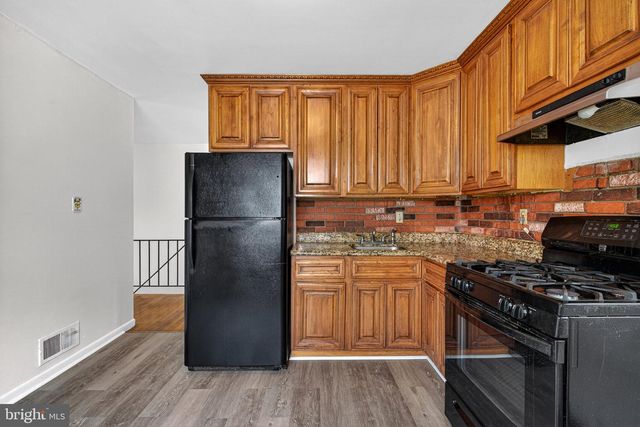 304 CEDARLEAF AVE, Capitol Heights, MD 20743