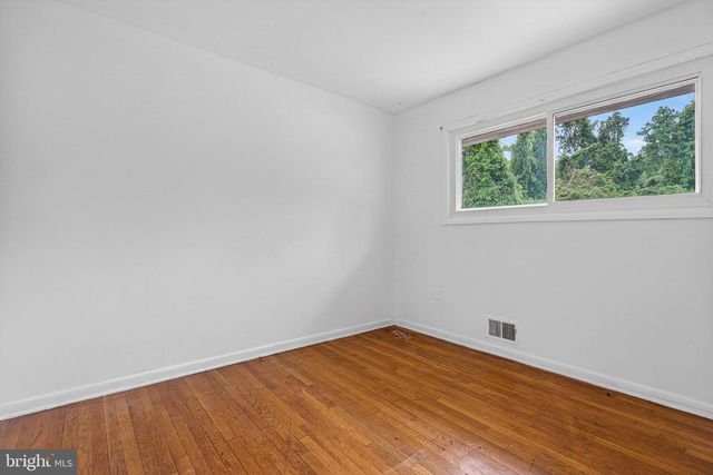 304 CEDARLEAF AVE, Capitol Heights, MD 20743