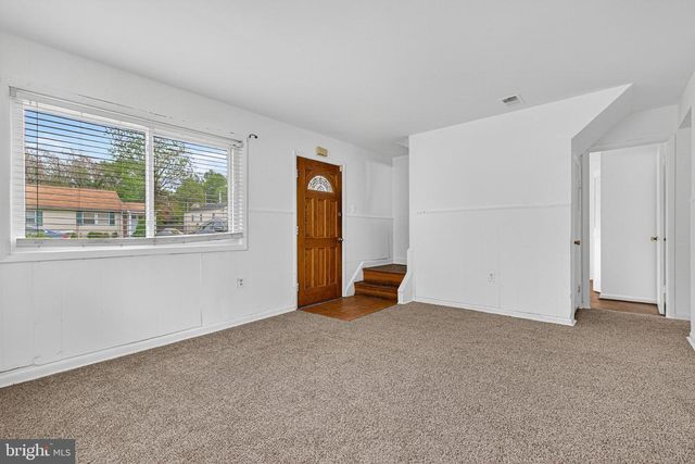 304 CEDARLEAF AVE, Capitol Heights, MD 20743