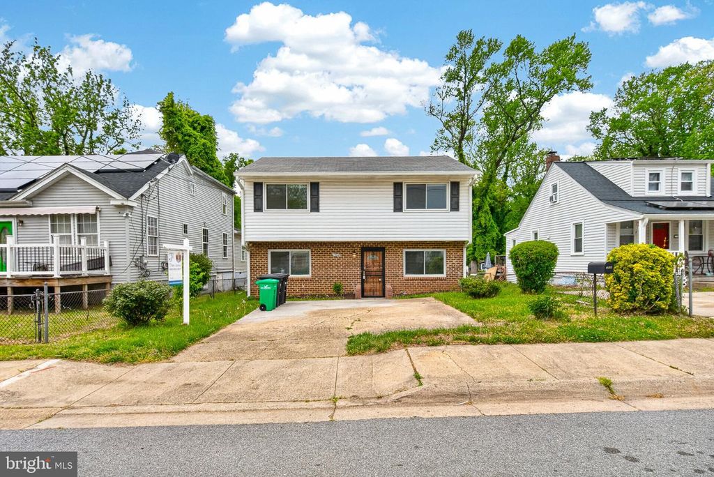 304 CEDARLEAF AVE, Capitol Heights, MD 20743