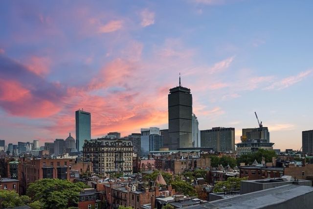 4 Charlesgate E 201, Boston, MA 02215