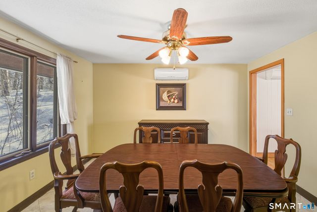 16 Merrywood Lane, East Lyme, CT 06333